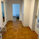 Quiet Attic-apartment Center * Bern