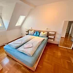 Quiet Attic-apartment Center * Bern