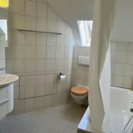 Quiet Attic-apartment Center