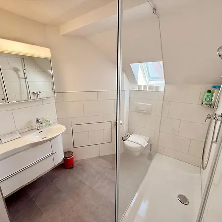 Quiet Attic-apartment Center Lejlighed