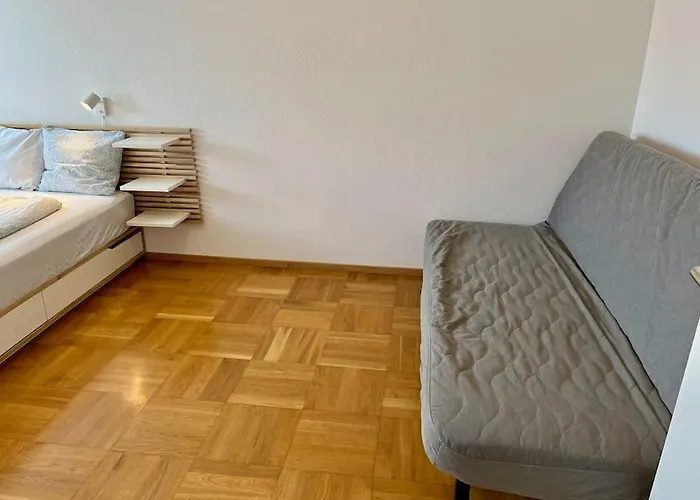 Quiet Attic-apartment Center 베른