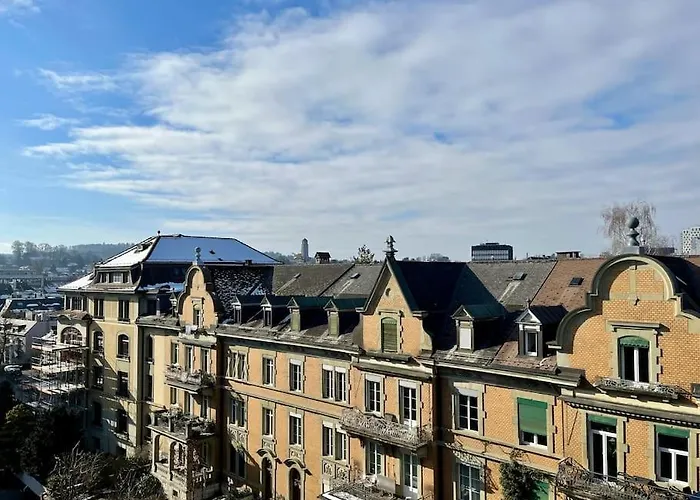 아파트 Quiet Attic-apartment Center