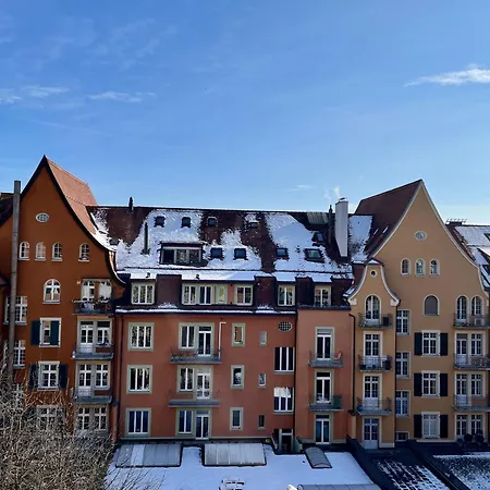 Апартаменти Quiet Attic-apartment Center Берн